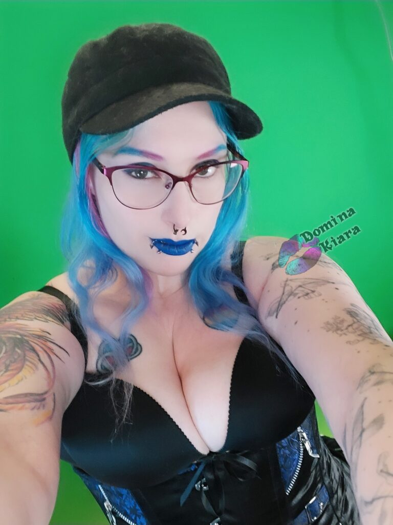 Femdom blackmail fetish Mistress DominaKiara using her green screen