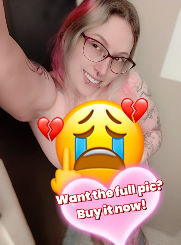 Mistress Kiara's Birthday selfie for my Girlfriend!