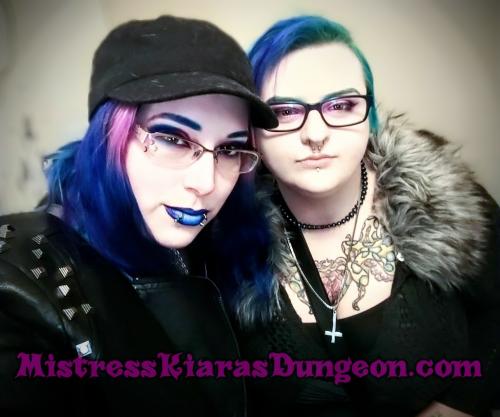 Goth Domme Kiara & Mal
