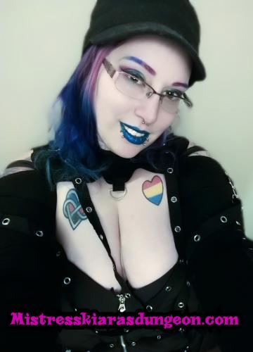 Sexy Goth Femdom Fetish Domme Dominatrix cute punk