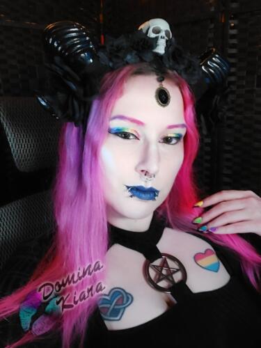 Fetish Domina Kiara femdom goth alt Domme Mistress Goddess Worship demon Mistress Bitch