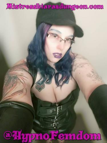 Femdom Goddess Mistress Kiara selfie dominatrix