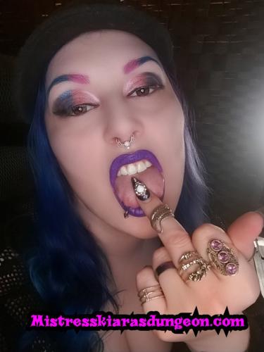 goth alt Domme femdom witch pagan witchcraft fuck you flip off