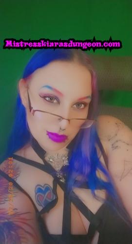 goth alt Domme bright colorful makeup