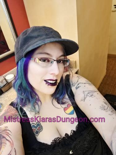 Femdom Goddess Mistress Kiara superior fetish domme