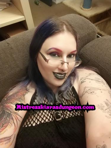 femdom fetish Domme Mistress goth alt bitch