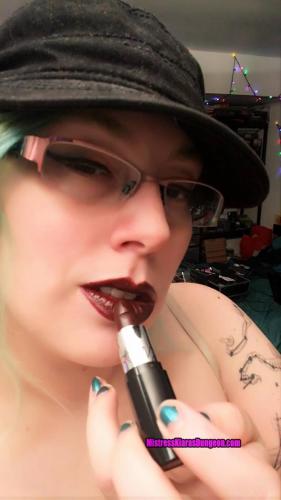 punk goth femdom dominatrix Mistress Kiara lipstick fetish