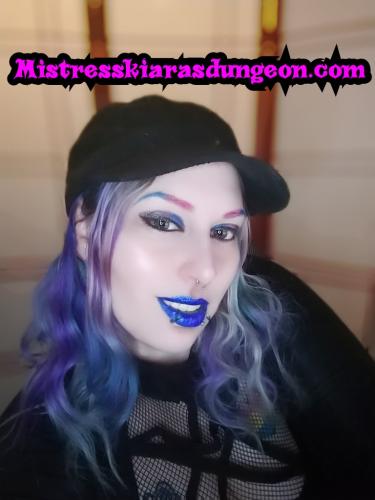 Fetish femdom Mistress Domme Kiara goth alt pagan witch